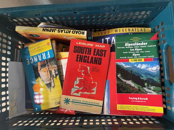 Landkaarten en gidsen allerlei