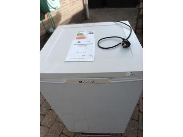 White Knight vriezer