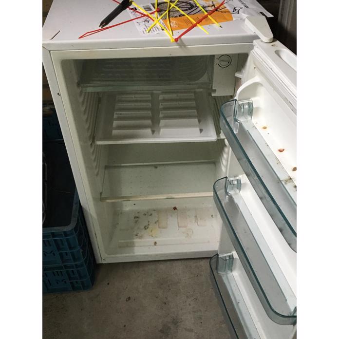 jongen Buitenshuis Geleidbaarheid Smalle koelkast met vriesvak in Zaandam - Witgoed en Apparatuur, Keuken -  Markanda