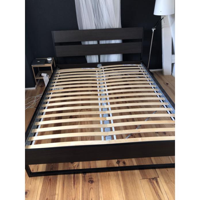 Bed Ikea - zwart - 2m bij 1.60m in Amsterdam - Huis en Inrichting, Slaapkamer -